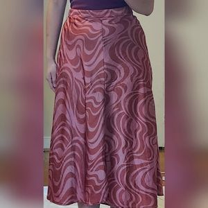 Long flowy skirt with swirl patter